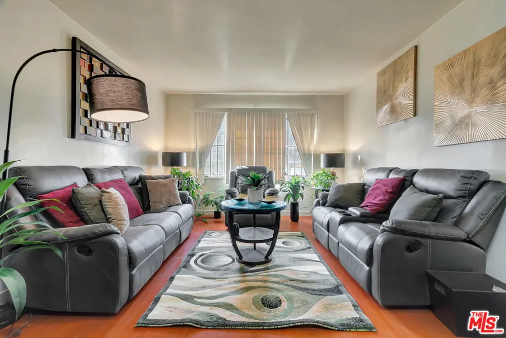 4034 Abourne Road #B Los Angeles, CA 90008