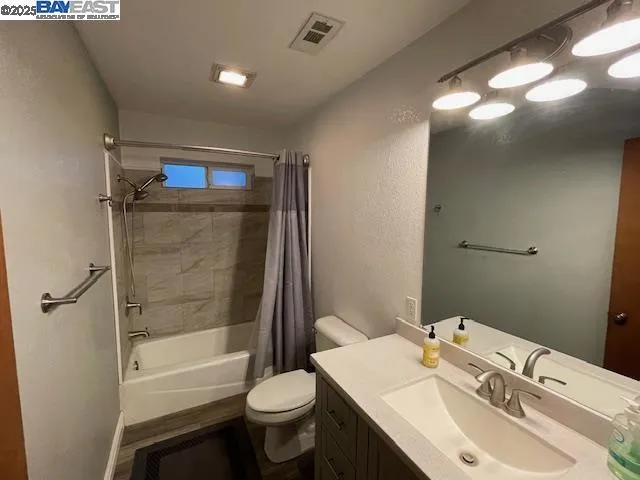 3710 Lakeview Dr Shingle Springs, CA 95682