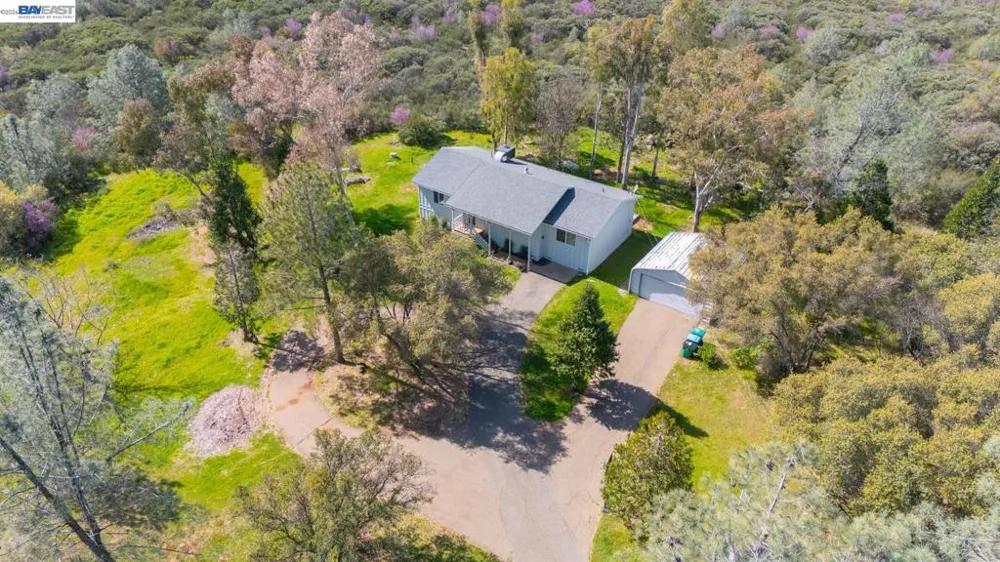 3710 Lakeview Dr Shingle Springs, CA 95682