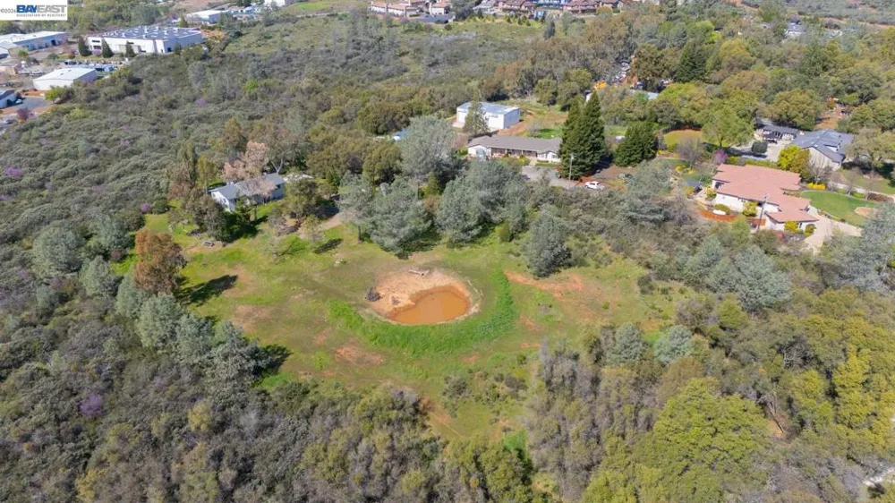 3710 Lakeview Dr Shingle Springs, CA 95682