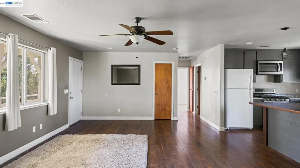 3710 Lakeview Dr Shingle Springs, CA 95682