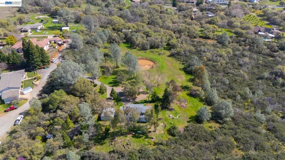 3710 Lakeview Dr Shingle Springs, CA 95682