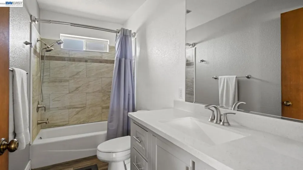 3710 Lakeview Dr Shingle Springs, CA 95682