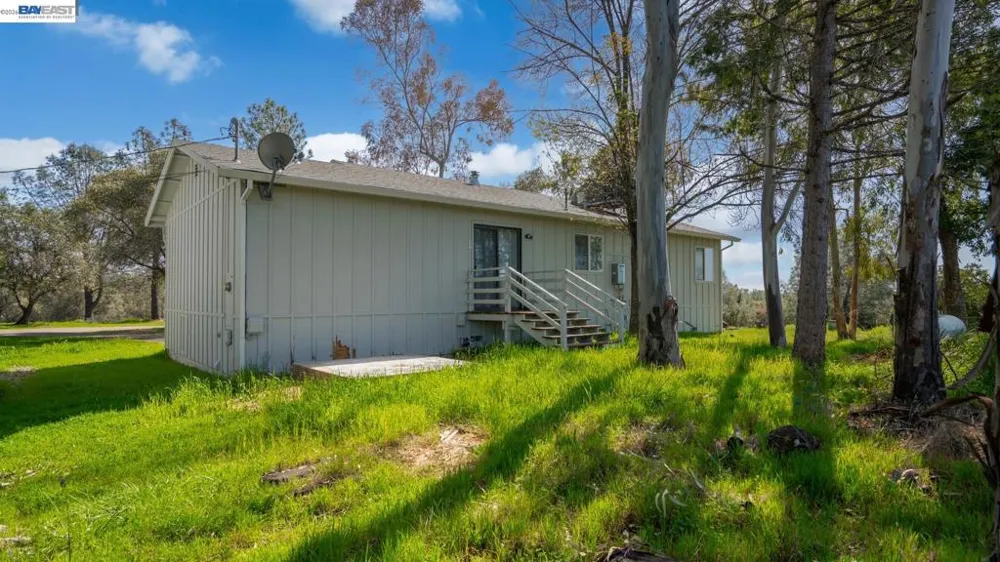 3710 Lakeview Dr Shingle Springs, CA 95682