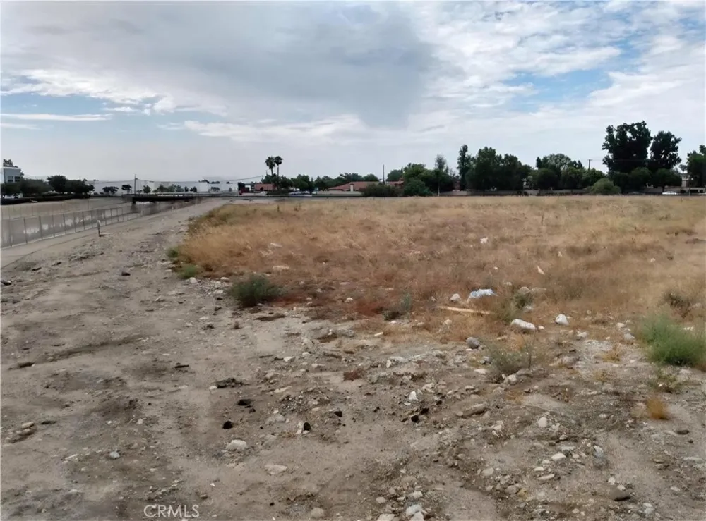 8825 Vineyard Avenue Rancho Cucamonga, CA 91730