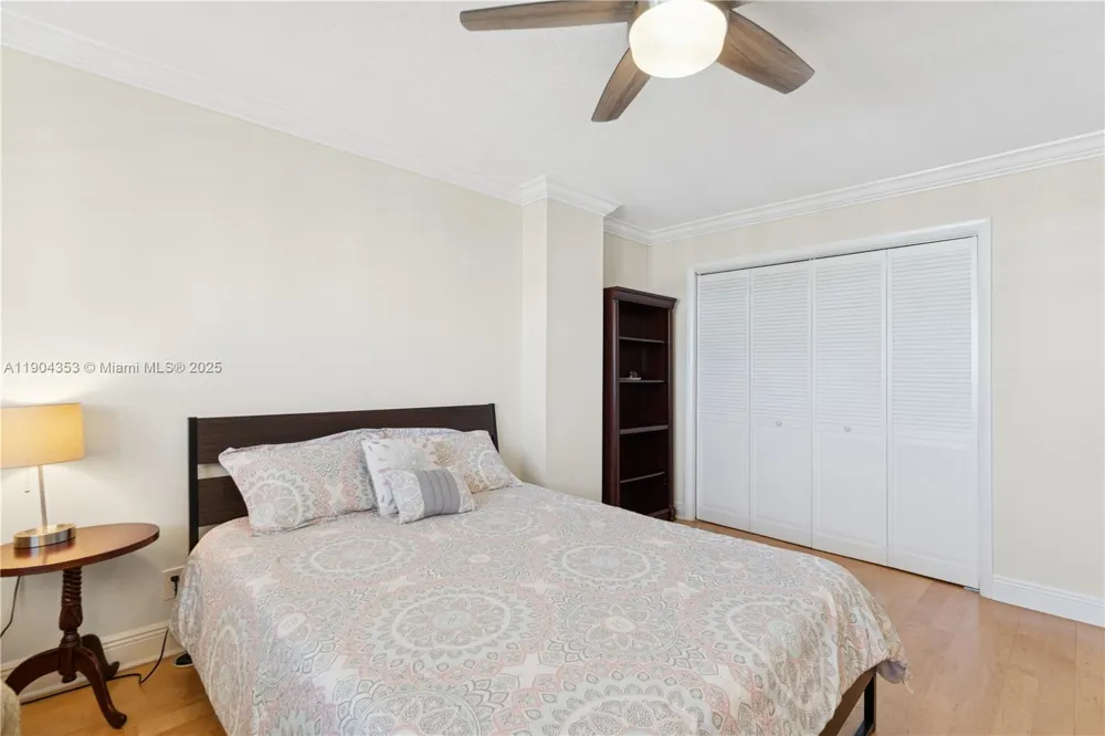 1160 Hillsboro Mile #901 Hillsboro Beach, FL 33062
