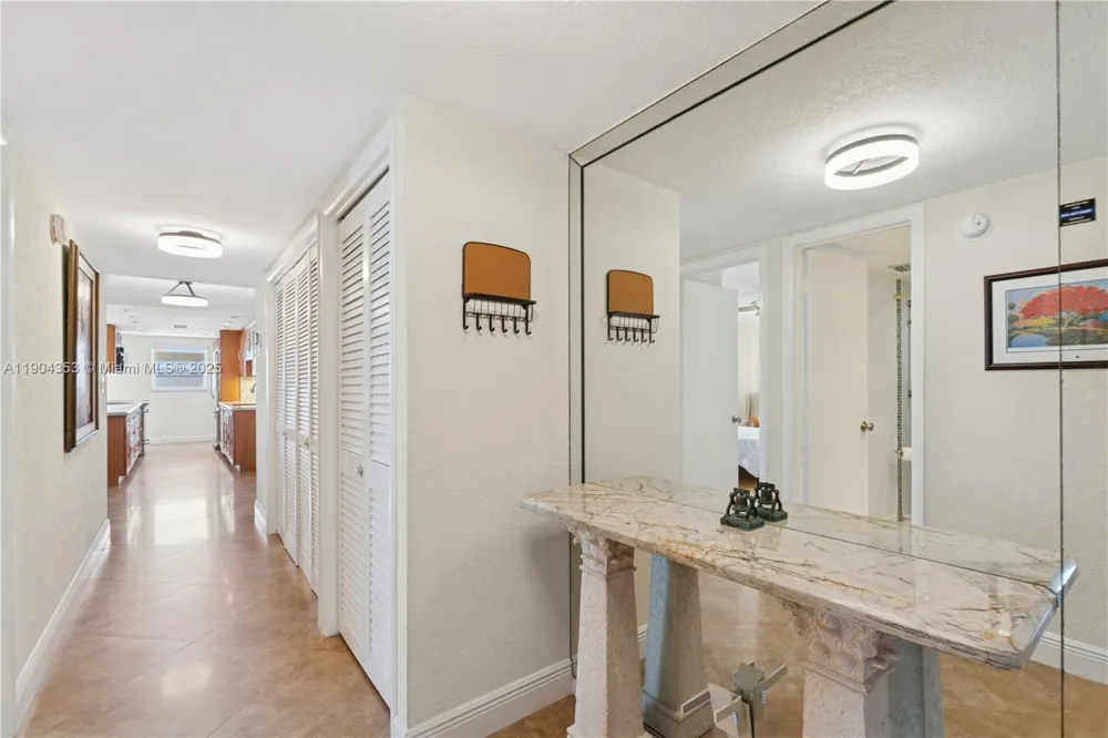 1160 Hillsboro Mile #901 Hillsboro Beach, FL 33062
