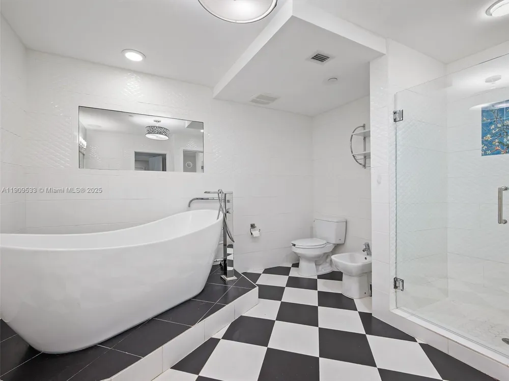 19116 Fisher Island Dr #19116 Miami Beach, FL 33109