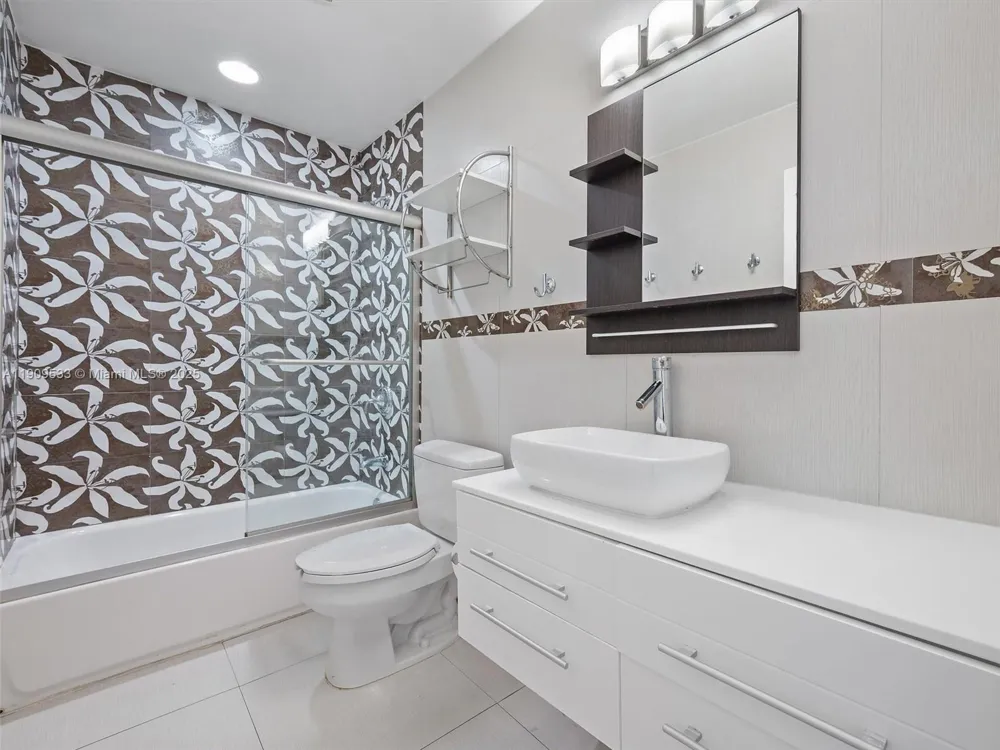 19116 Fisher Island Dr #19116 Miami Beach, FL 33109