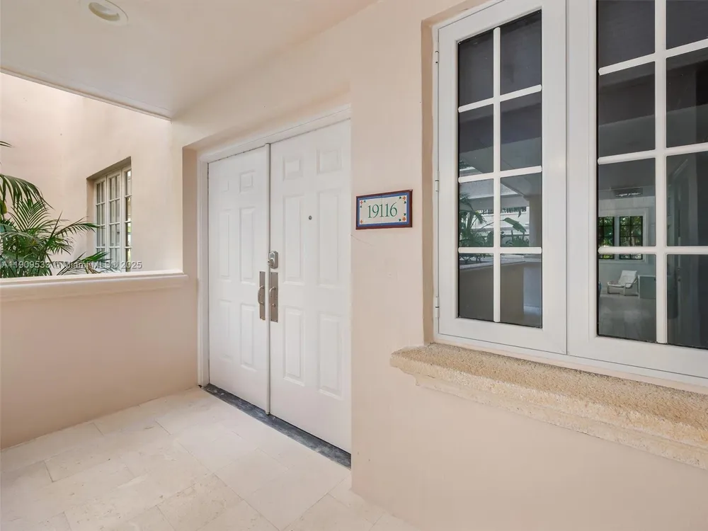 19116 Fisher Island Dr #19116 Miami Beach, FL 33109