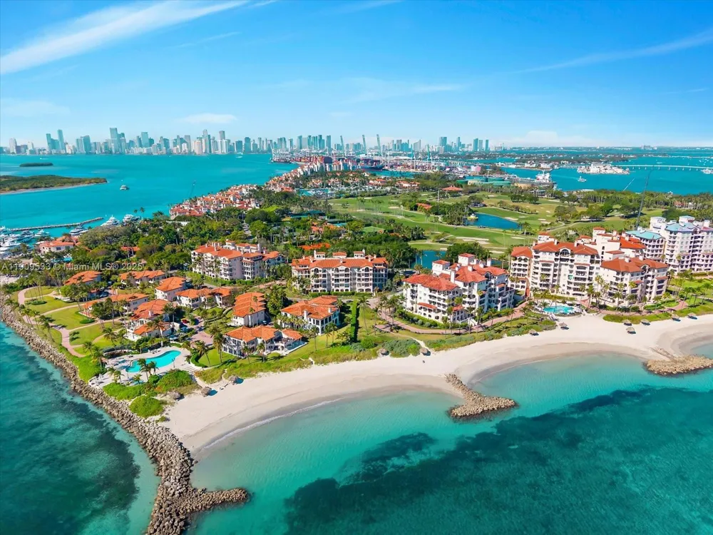 19116 Fisher Island Dr #19116 Miami Beach, FL 33109