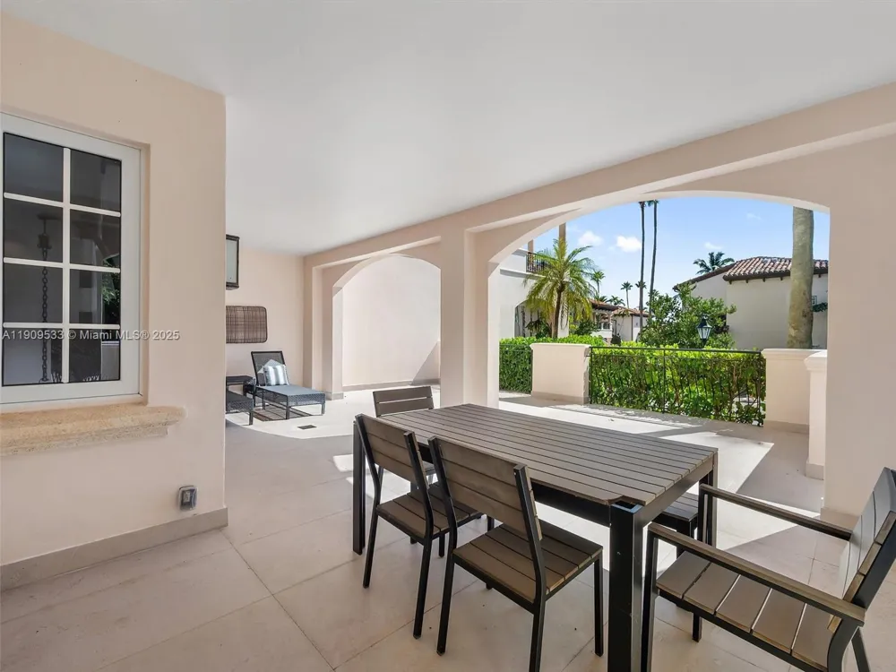 19116 Fisher Island Dr #19116 Miami Beach, FL 33109
