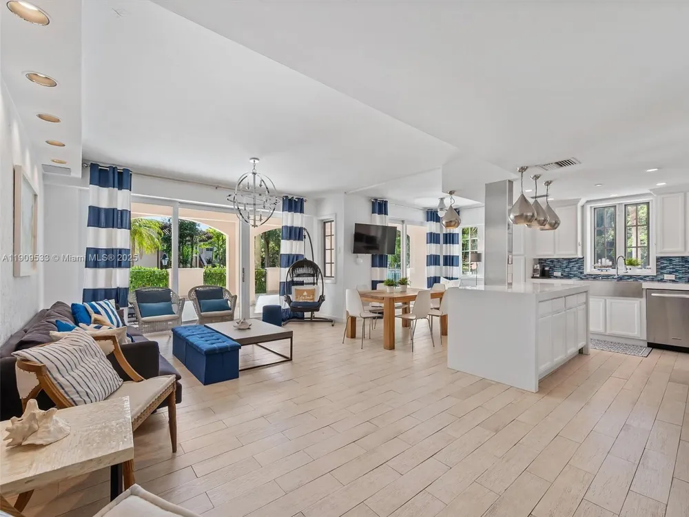19116 Fisher Island Dr #19116 Miami Beach, FL 33109