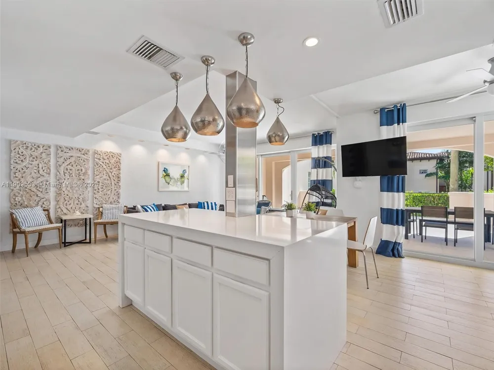 19116 Fisher Island Dr #19116 Miami Beach, FL 33109