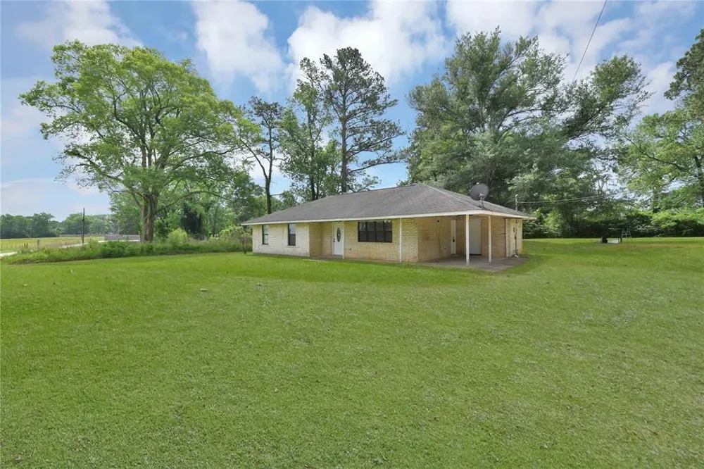 200 Lilley Road Shepherd, TX 77371
