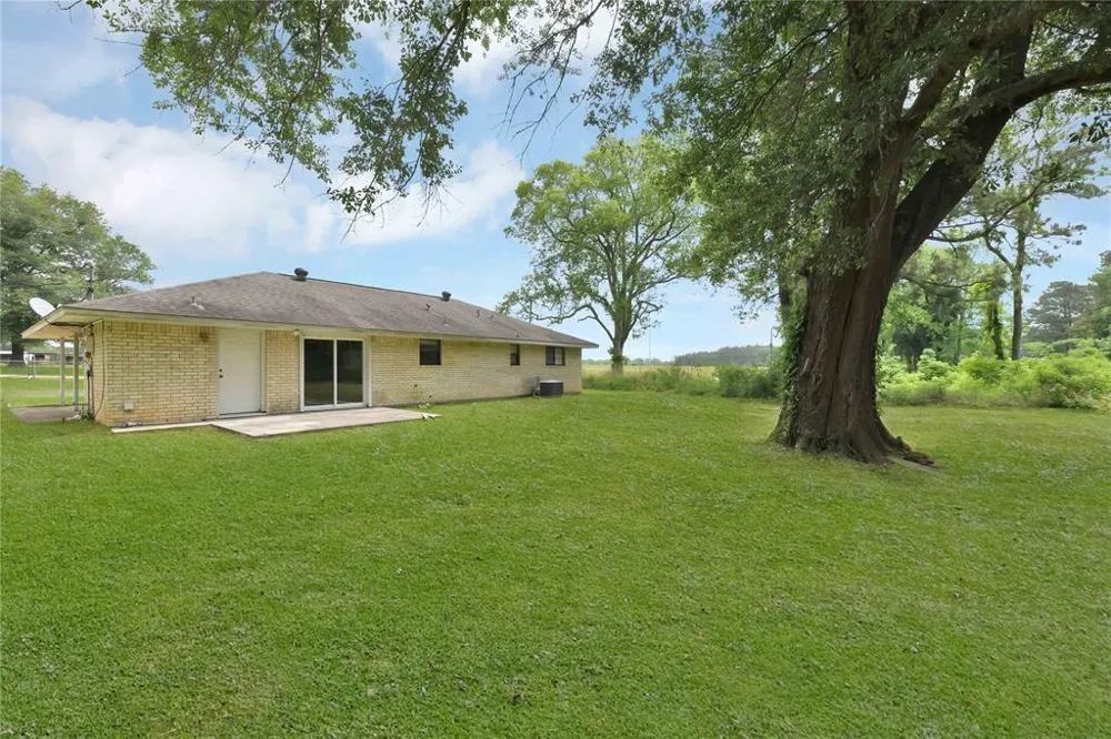 200 Lilley Road Shepherd, TX 77371