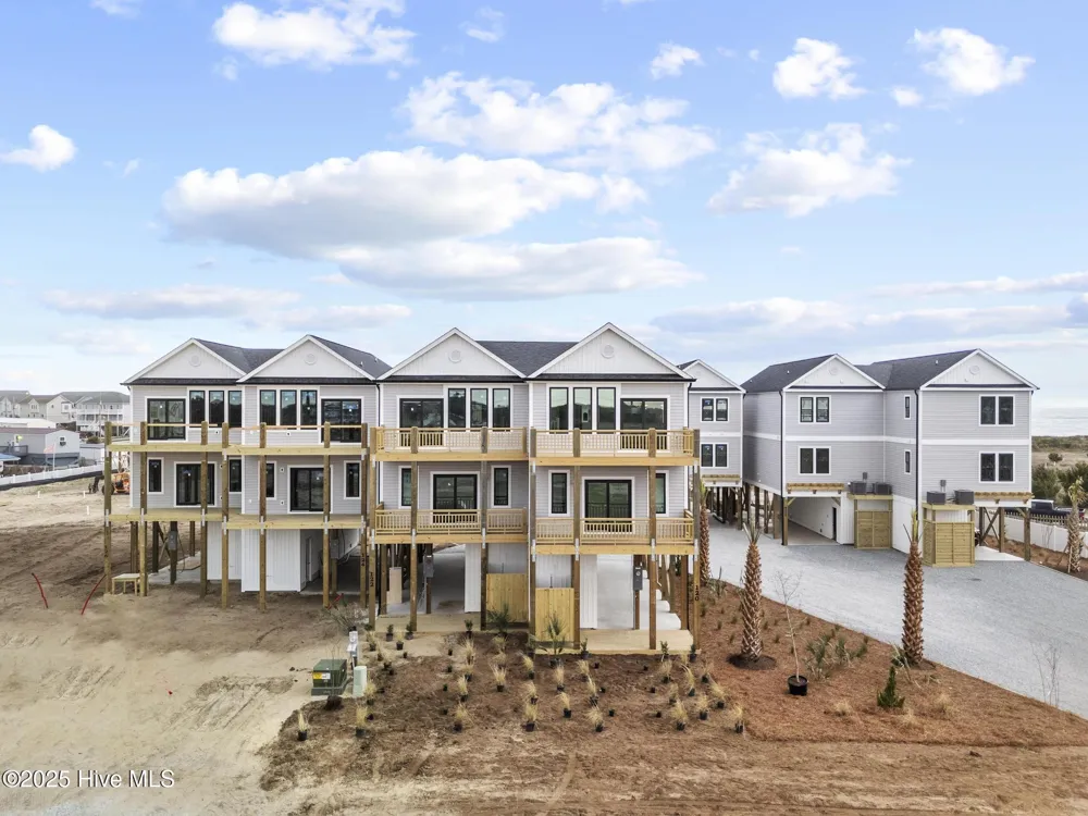 122 Shell Road Surf City, NC 28445