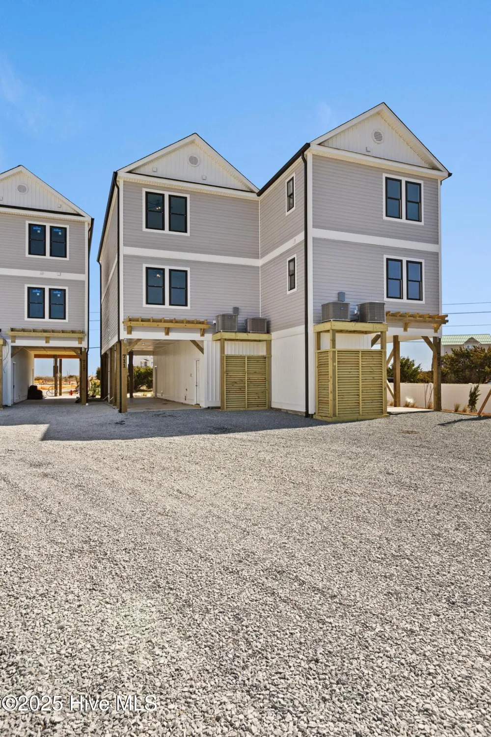 122 Shell Road Surf City, NC 28445