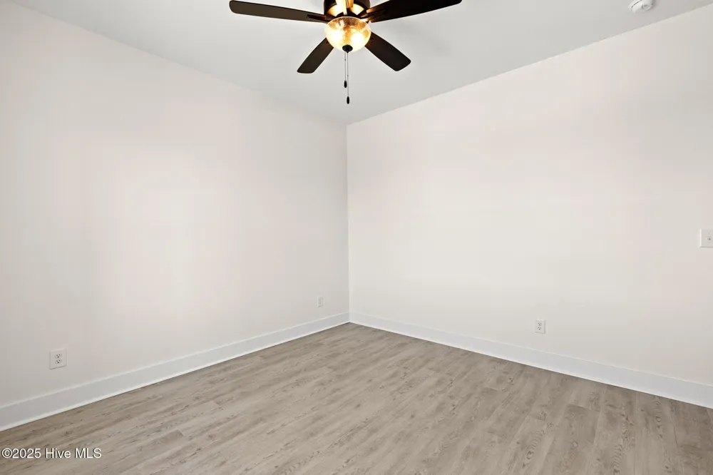 122 Shell Road Surf City, NC 28445