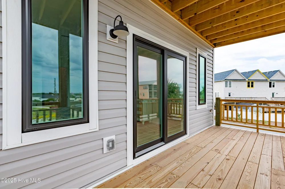 122 Shell Road Surf City, NC 28445
