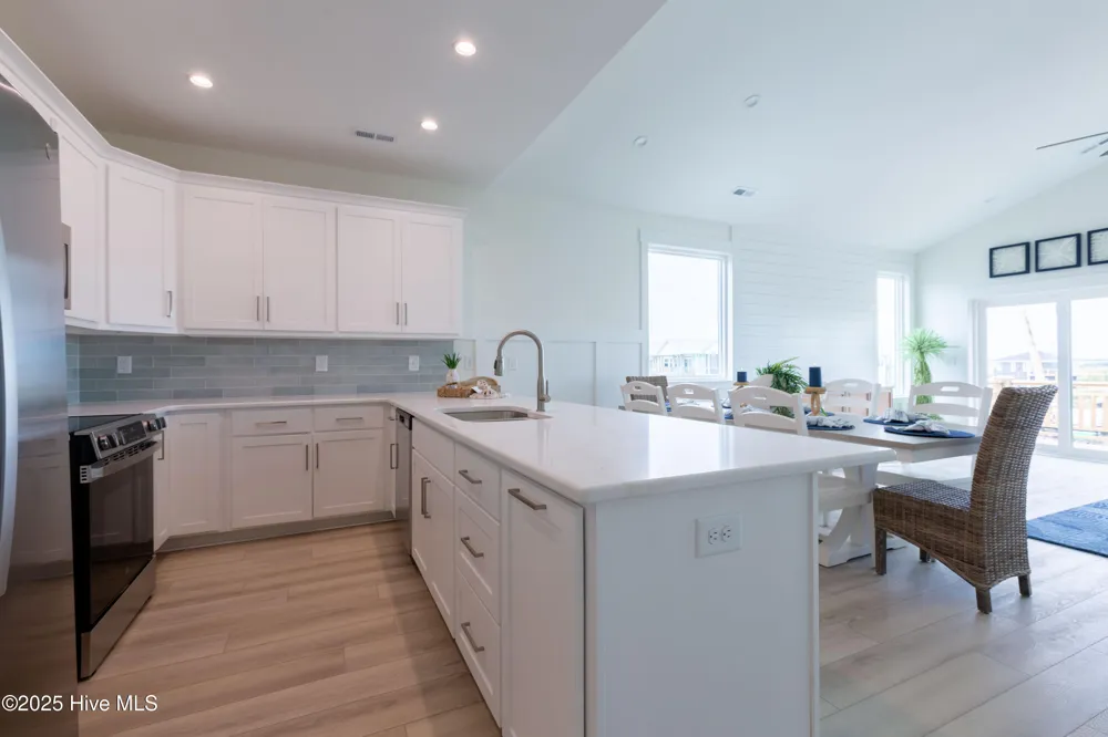 122 Shell Road Surf City, NC 28445
