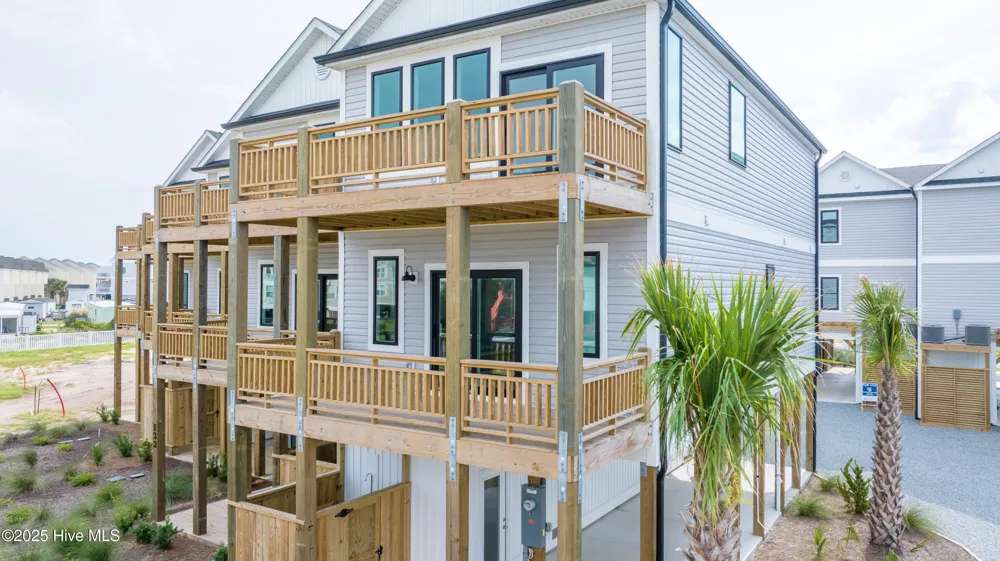 122 Shell Road Surf City, NC 28445