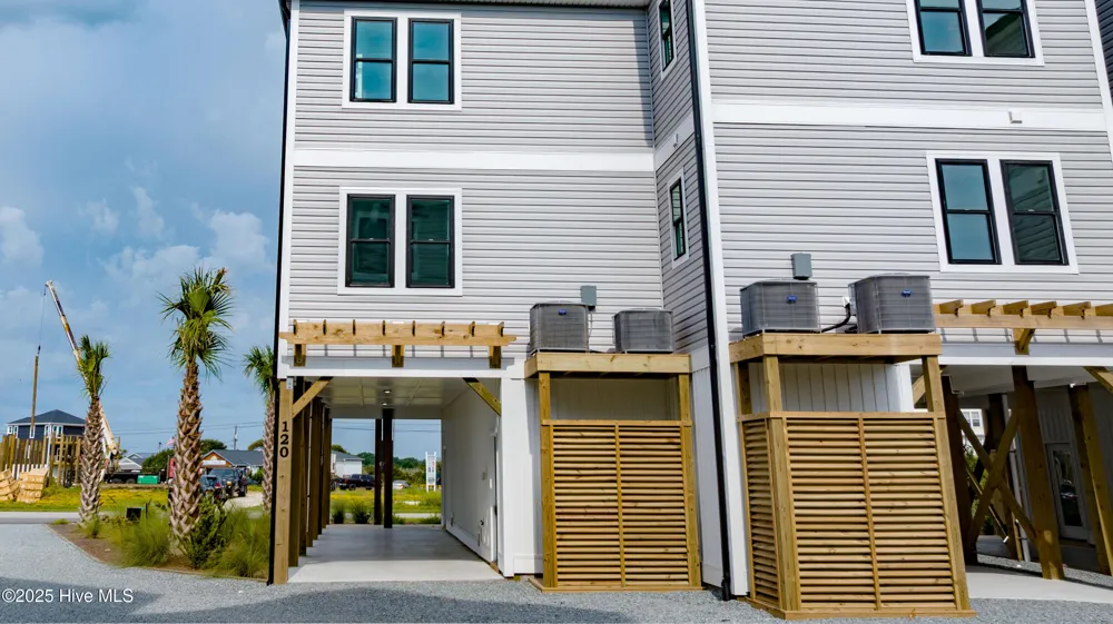 122 Shell Road Surf City, NC 28445