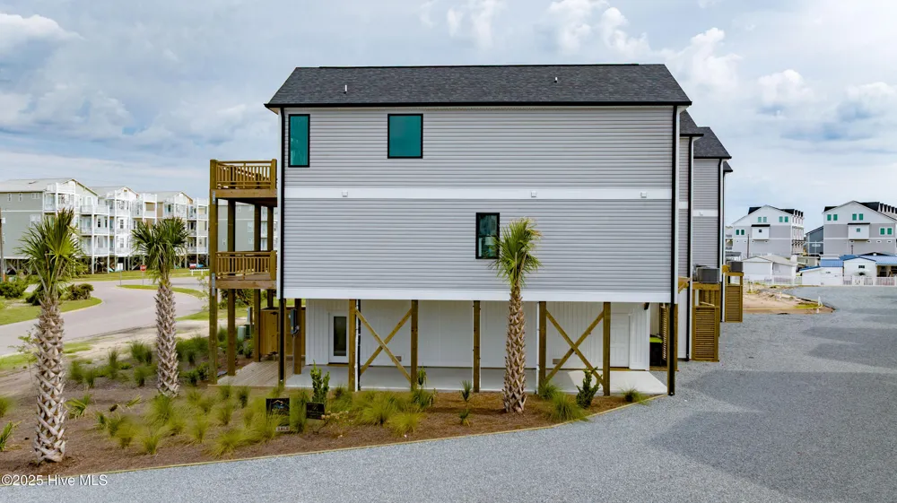 122 Shell Road Surf City, NC 28445