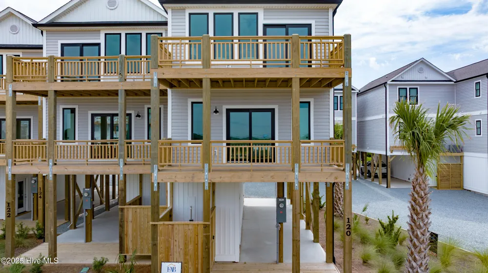 122 Shell Road Surf City, NC 28445