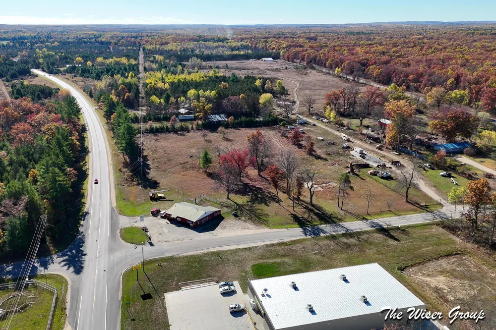 2072 W 15 Mile Road Bitely, MI 49309