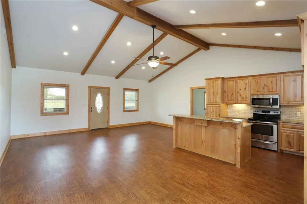 891 Hopkinsville Rd Cuero, TX 77954