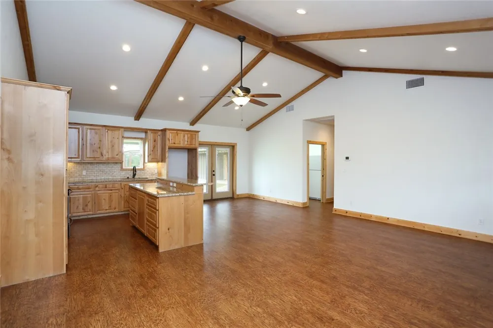 891 Hopkinsville Rd Cuero, TX 77954