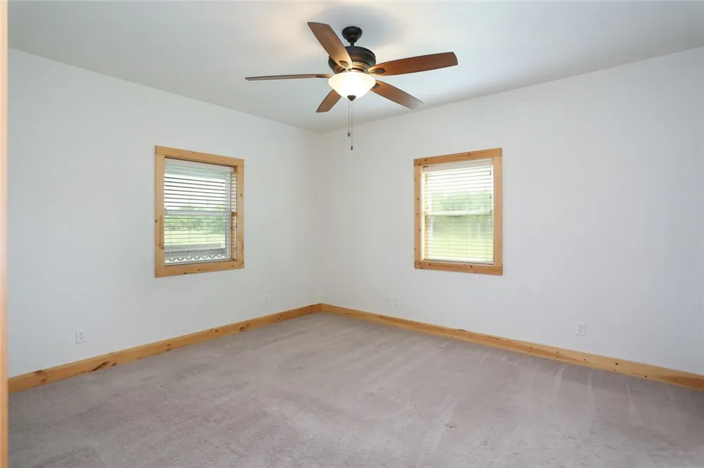 891 Hopkinsville Rd Cuero, TX 77954