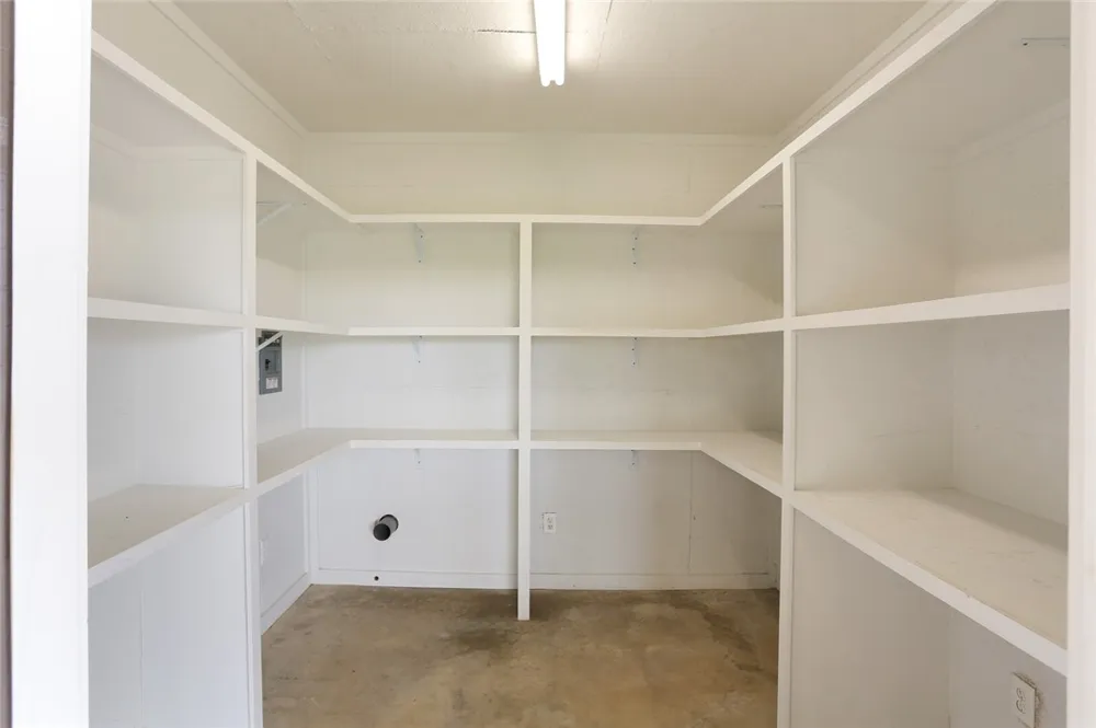 891 Hopkinsville Rd Cuero, TX 77954
