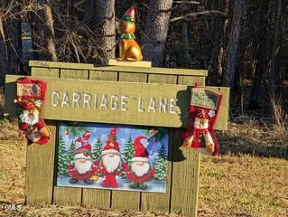 88 Carriage Lane