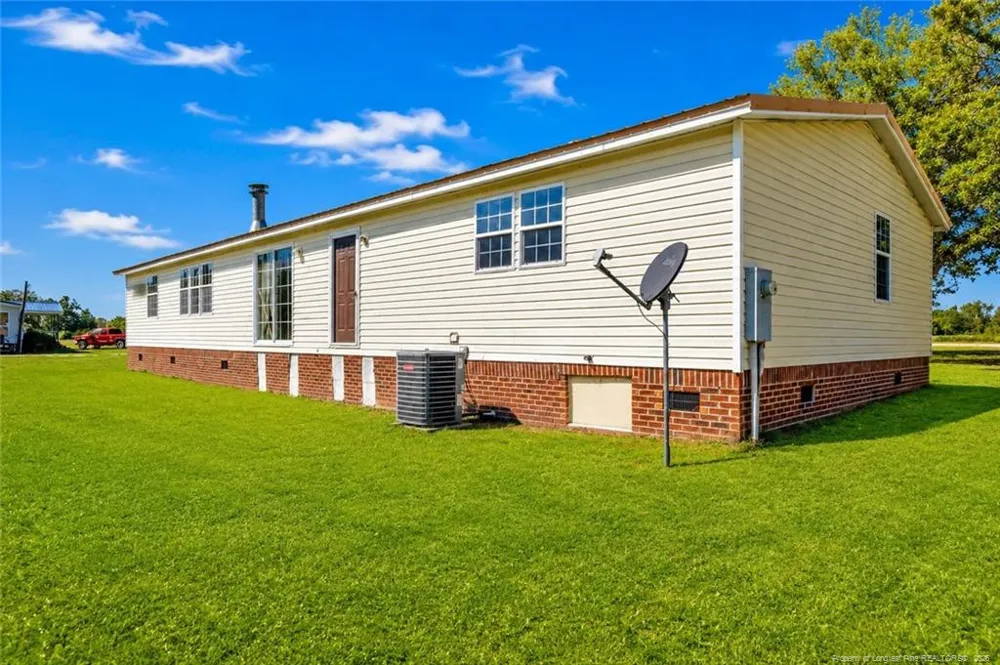 2589 Pleasant Hope Road Fairmont, NC 28340