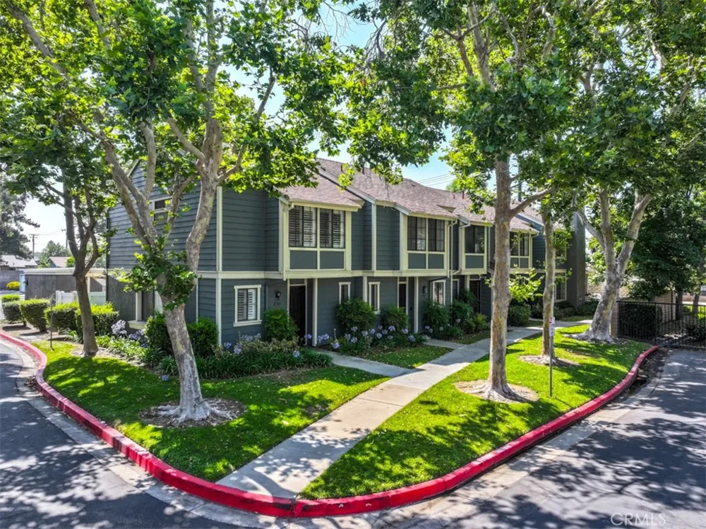 8785 Pine Crest Place