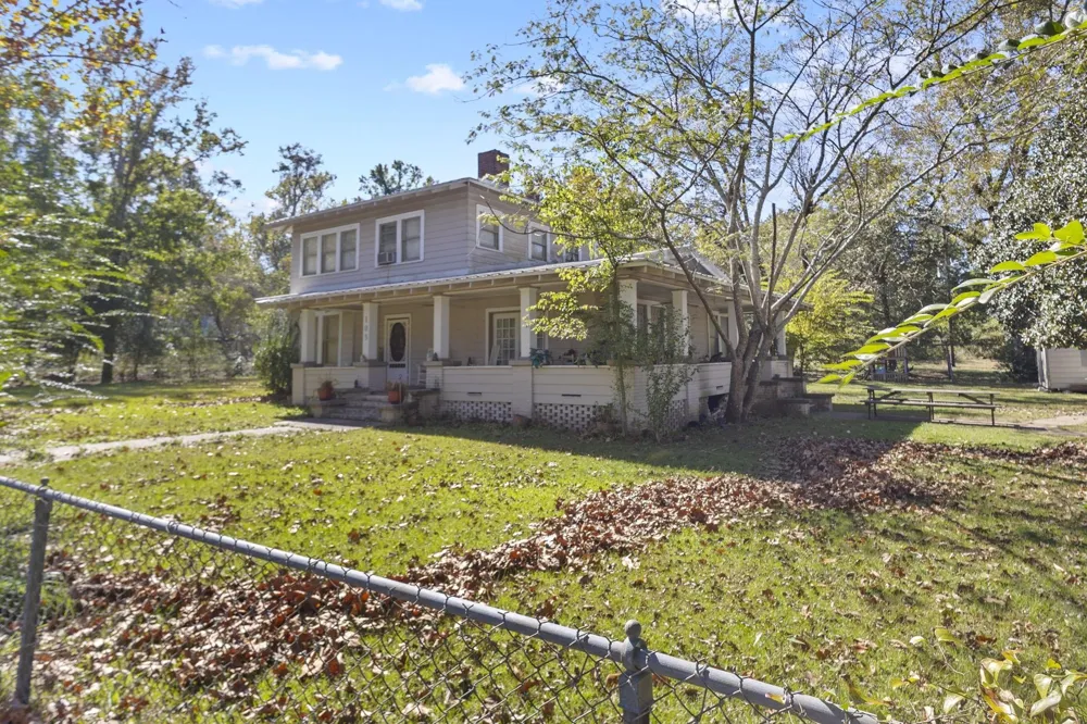105 Mann Street Colmesneil, TX 75938