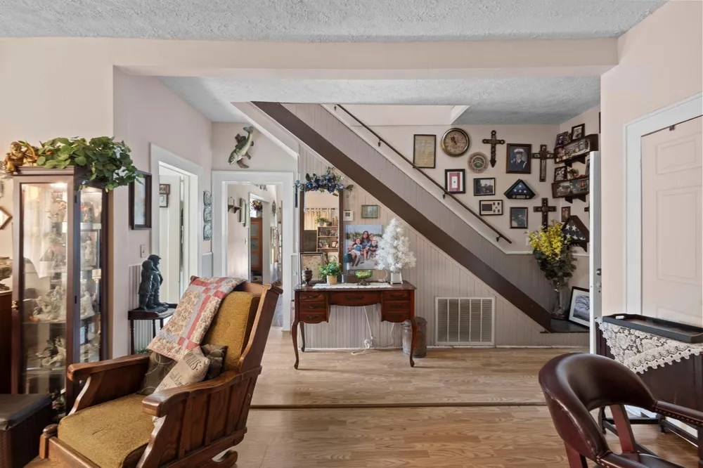105 Mann Street Colmesneil, TX 75938