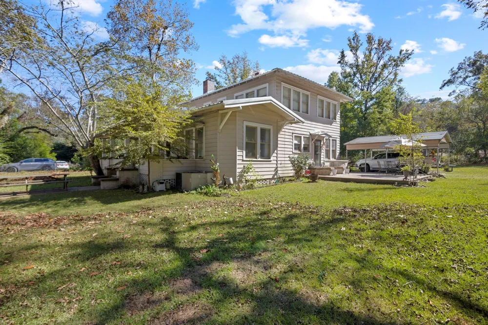 105 Mann Street Colmesneil, TX 75938