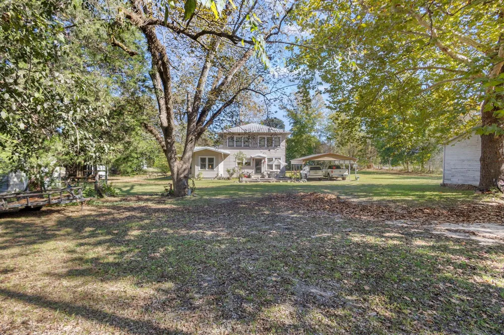 105 Mann Street Colmesneil, TX 75938