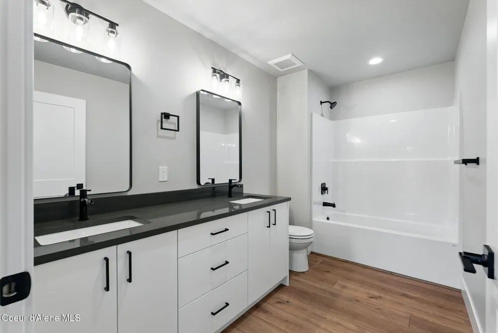 1683 Onyx Court Sandpoint, ID 83864