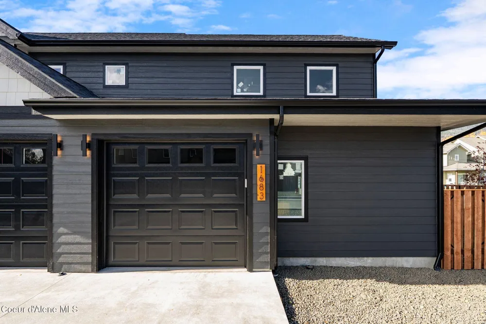 1683 Onyx Court Sandpoint, ID 83864