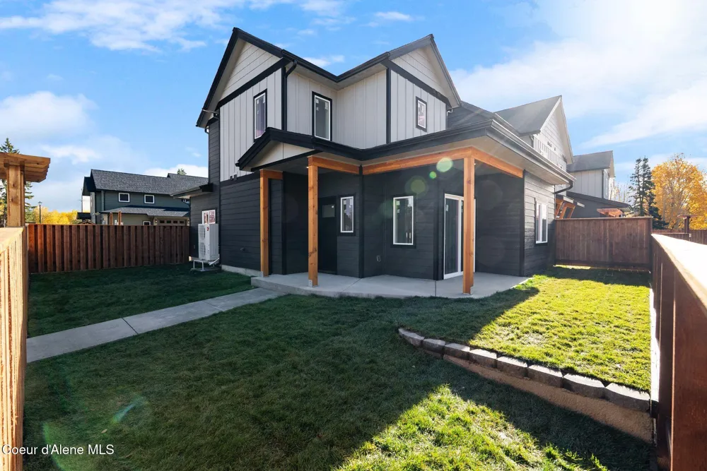 1683 Onyx Court Sandpoint, ID 83864