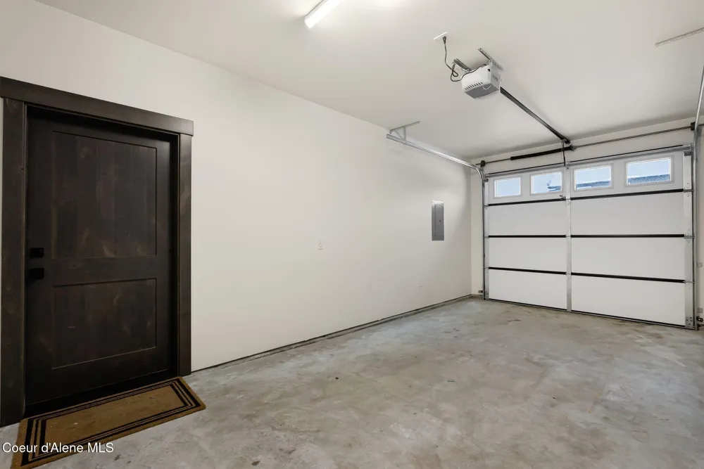 1683 Onyx Court Sandpoint, ID 83864