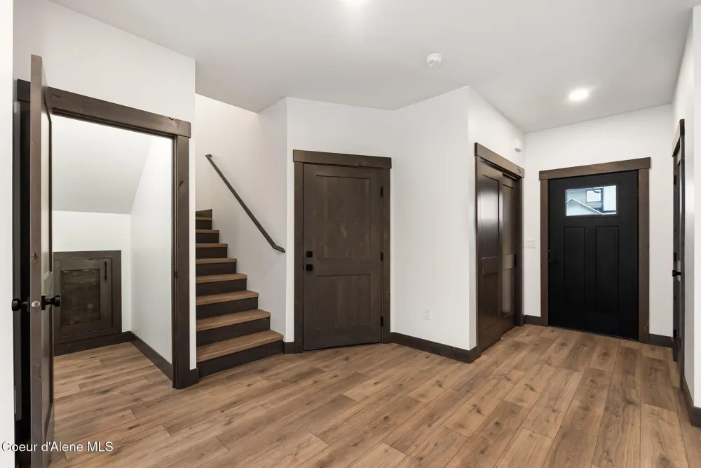 1679 Onyx Court Sandpoint, ID 83864