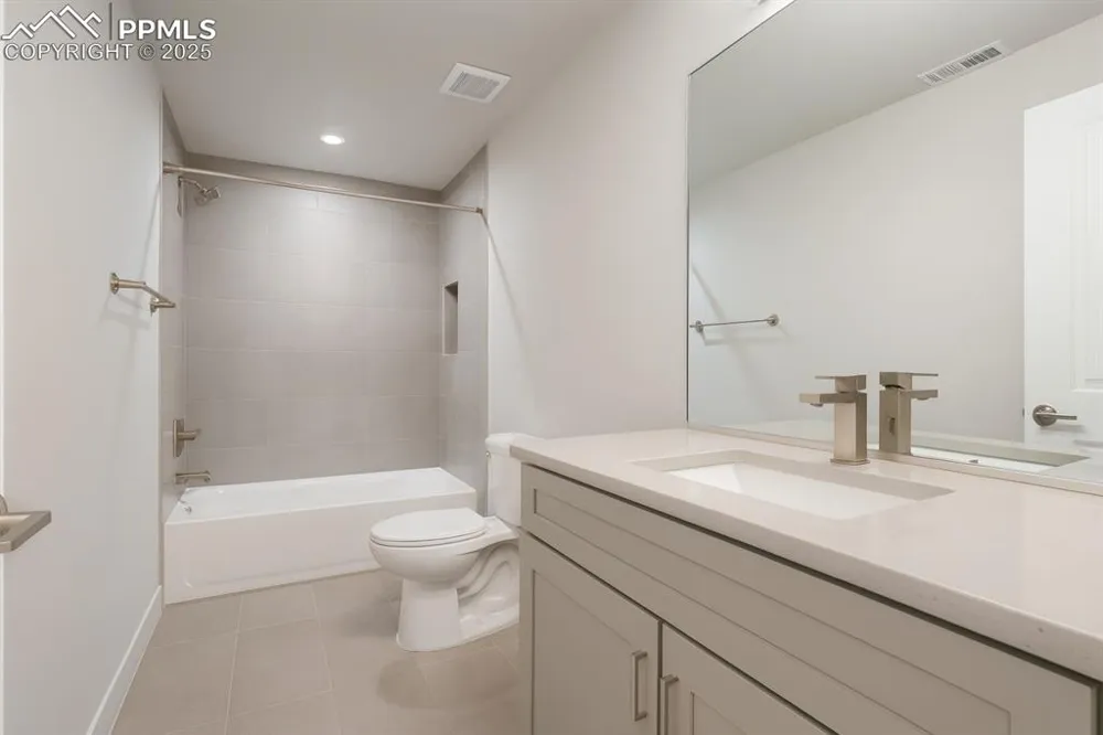 1914 Cuchara Drive Pueblo, CO 81001