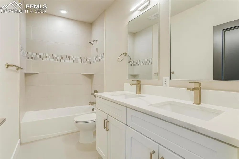 1906 Cuchara Drive Pueblo, CO 81001