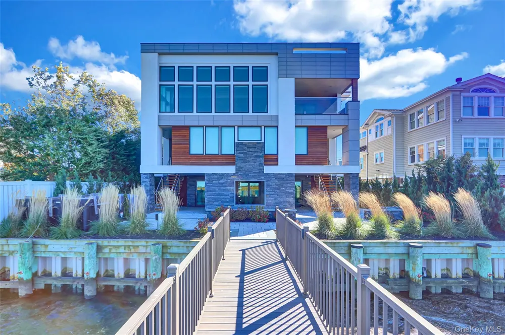 44 Bayside Drive Point Lookout, NY 11569