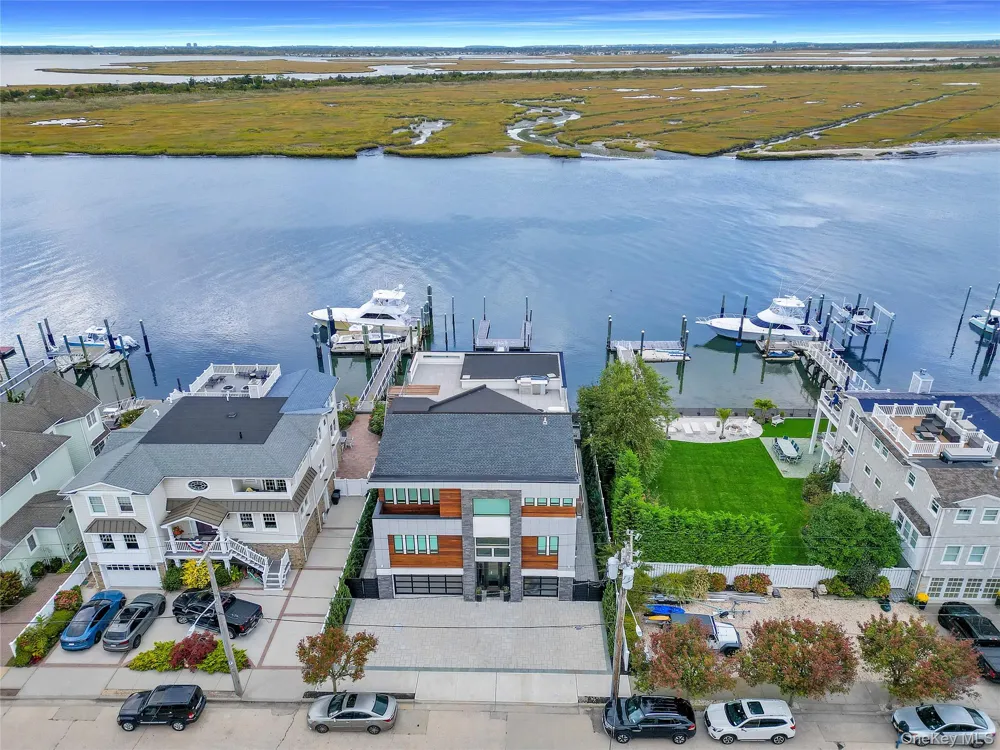 44 Bayside Drive Point Lookout, NY 11569